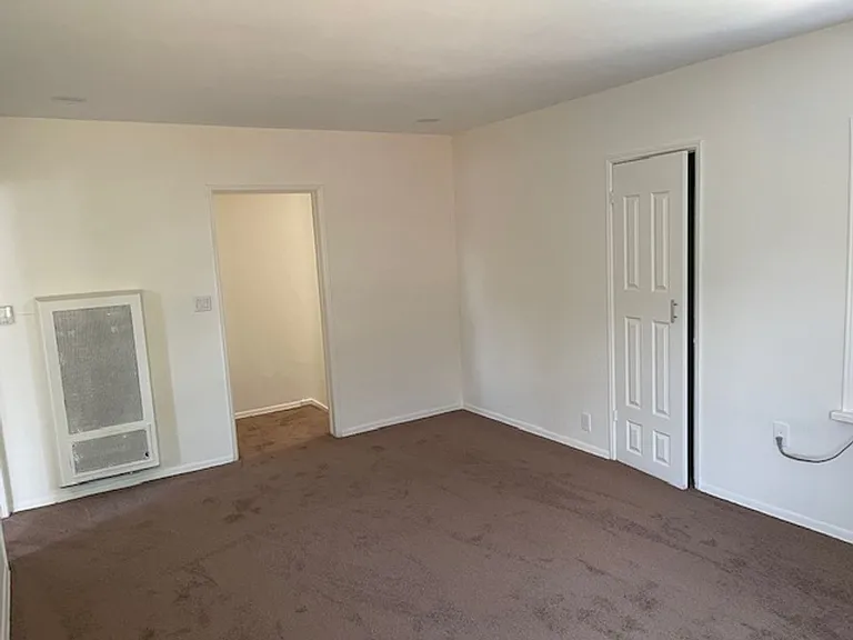 6504-6506 Hazeltine Ave — Photo 6