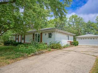 104 Ridge Rd, Palmyra, WI 53156