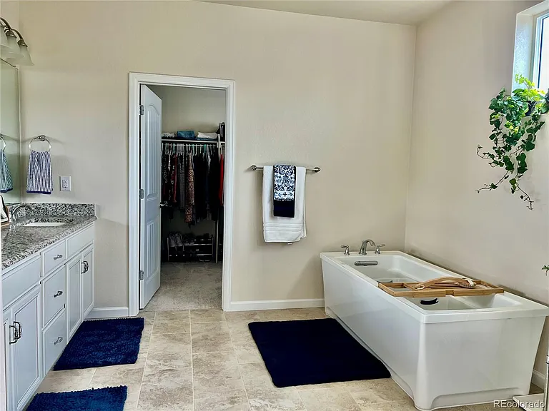 6490 Steuben Ct — Photo 30
