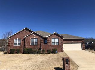 125 Lakeland Dr, Cabot, AR 72023