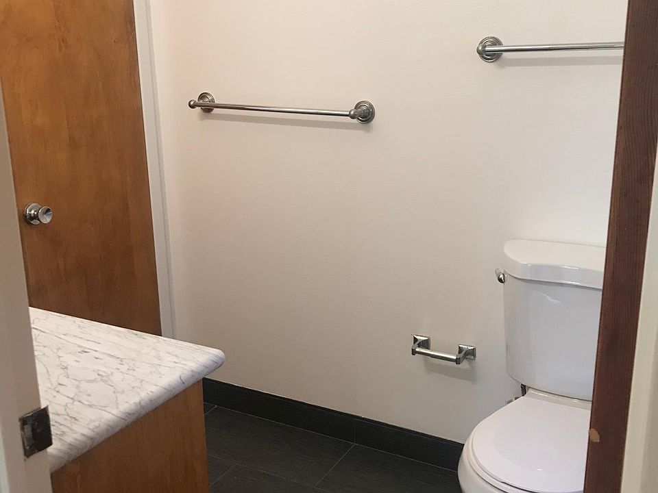 1st image of 275 E Okeefe St APT 18