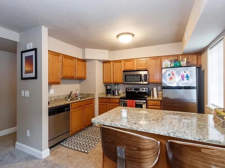 104 Grandview Ct — Photo 6