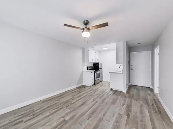 187 Montecito Ave APT 303, Oakland, CA 94610