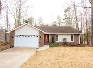 215 Palmer Ln, Westminster, SC 29693