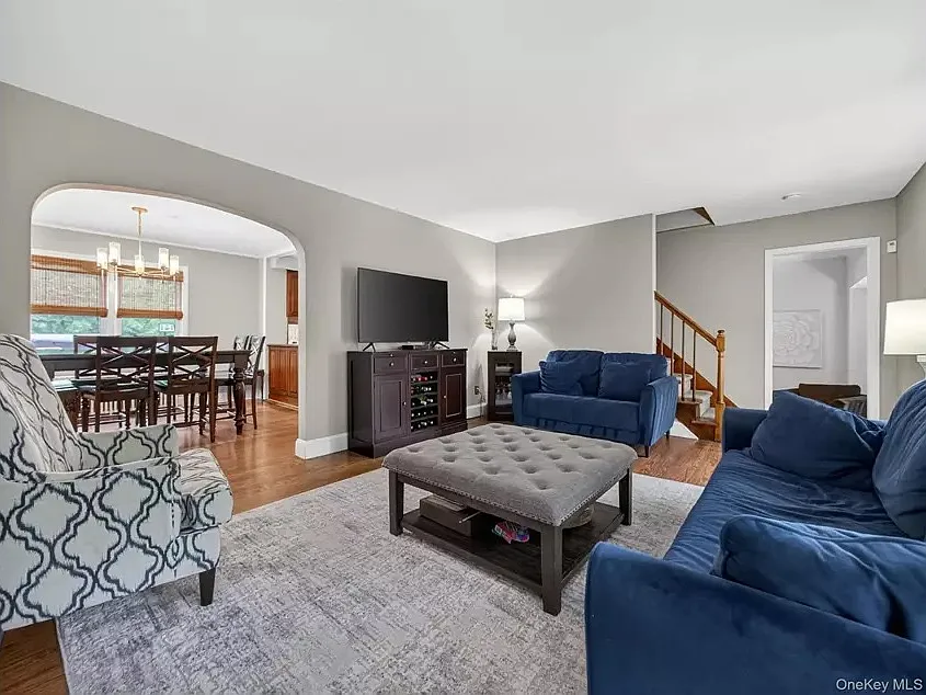 5 bed, $4,500 — Photo 2