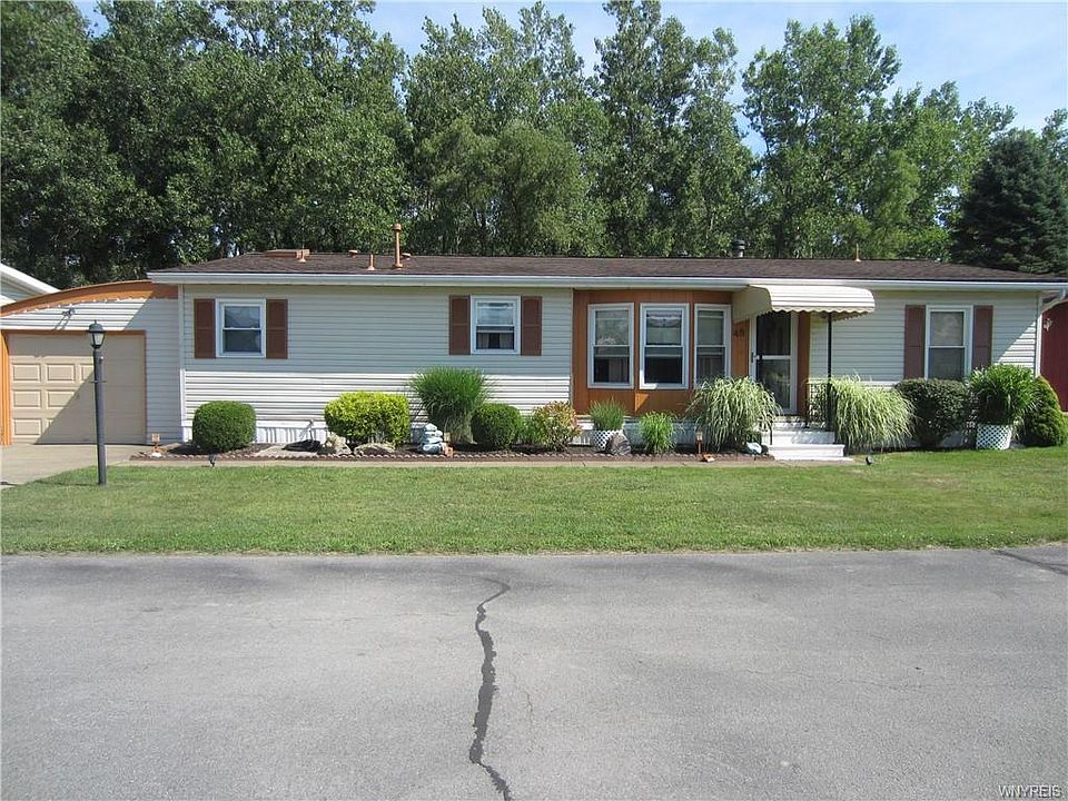 1st image of 48 Parkside Cir