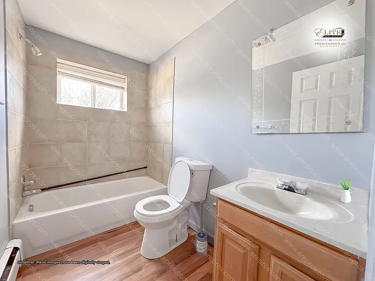 Village Shores Apartments — Photo 9
