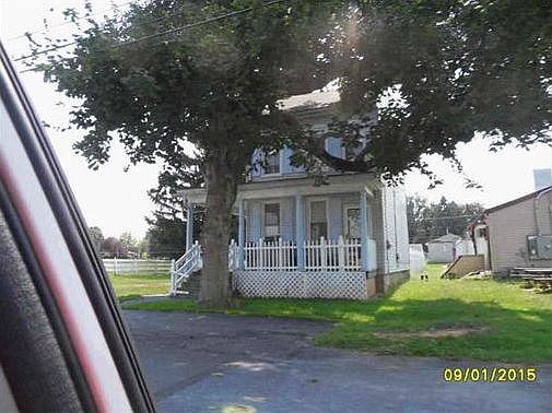 2nd image of 1934 Center St