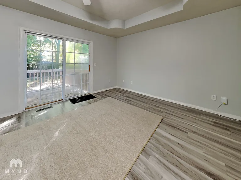 674 N Jonathan Ave — Photo 6