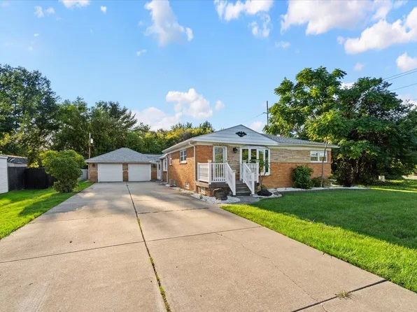 44833 Maddelein St, Clinton Township, MI 48036