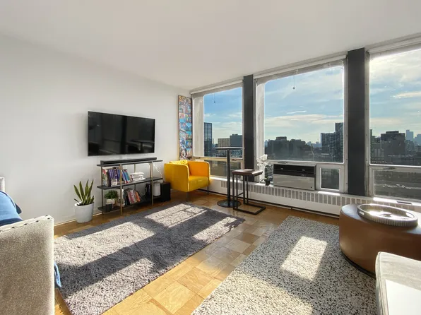 343 East 30th Street image 1 of 18