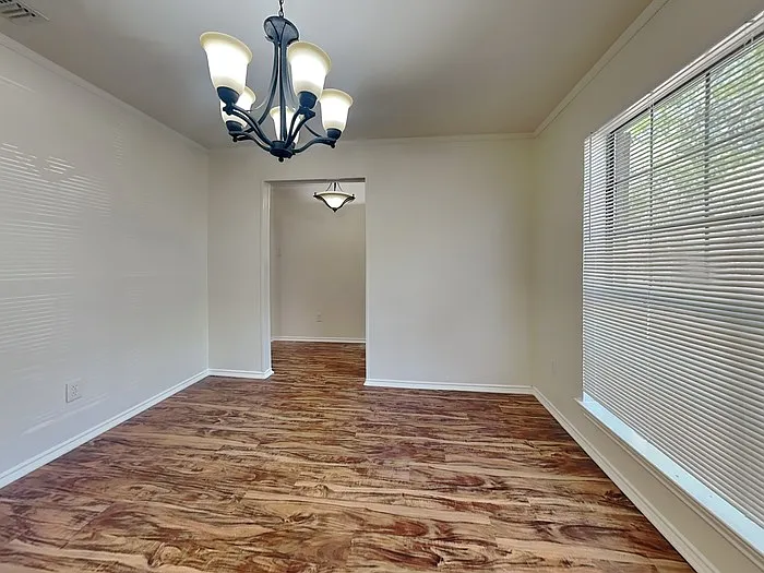 3110 Berkshire Dr — Photo 8