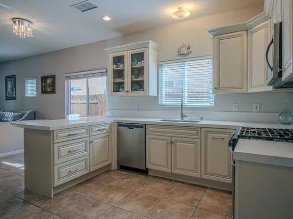 66566 5th St, Desert Hot Springs, CA 92240