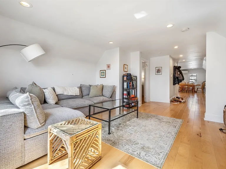 151 Magazine St #3 — Photo 7