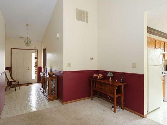 5th image of 2912 Bowfield Way