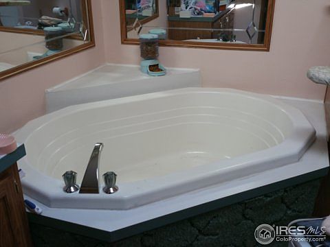 5th image of 731 Grand Ave