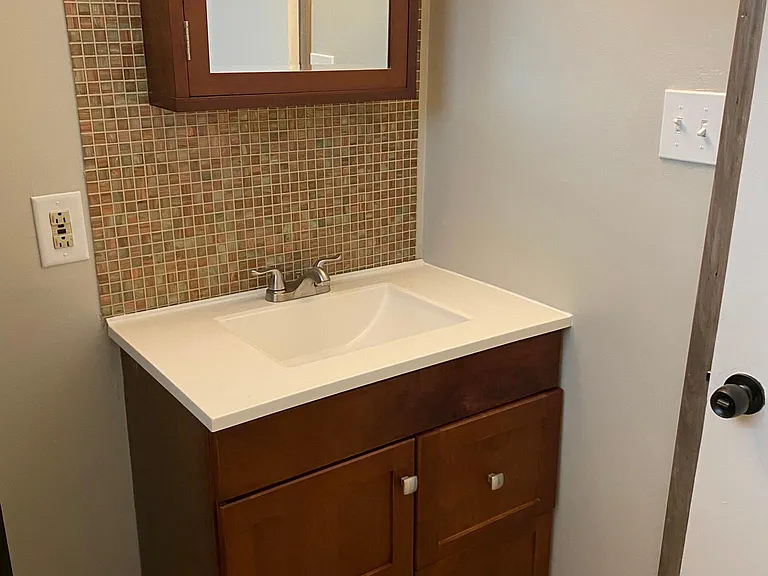 31 Taft Pl — Photo 12