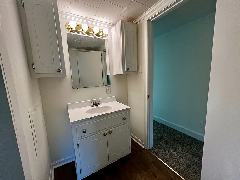109 Burlington Dr — Photo 7
