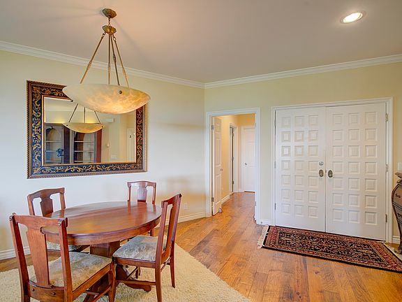5th image of 80 Seaview Dr