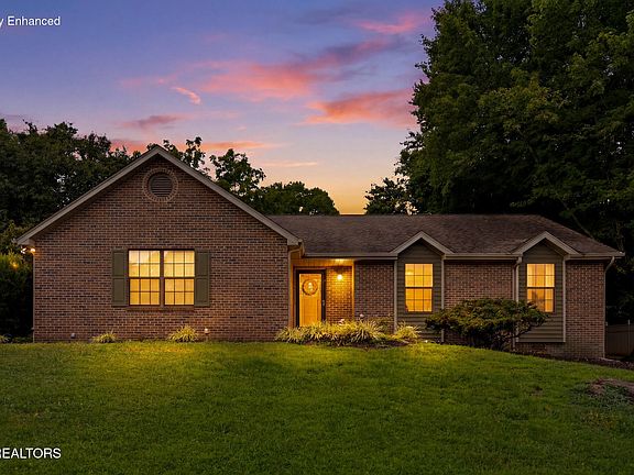 2nd image of 935 Sugarwood Dr
