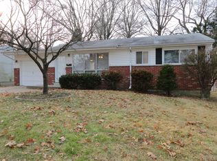 75 Clearview Dr, Florissant, MO 63033