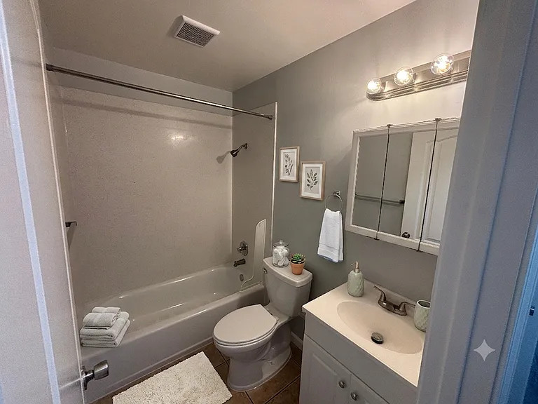 Available Spacious Apartments at H Street, Antioch, CA — Photo 9
