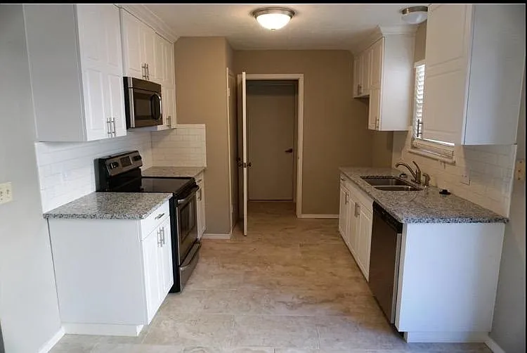 3 bed, 1.5 bath, 1100 sqft, $1,550 — Photo 4