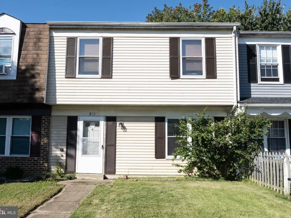 303 Goose Creek Dr, La Plata, MD 20646