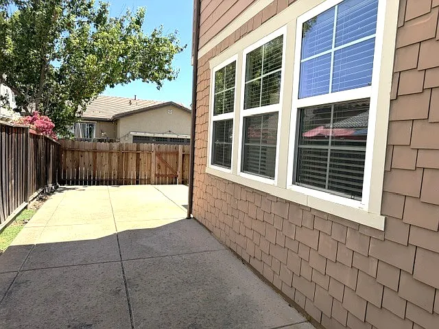 2620 Farmers Central Rd — Photo 16