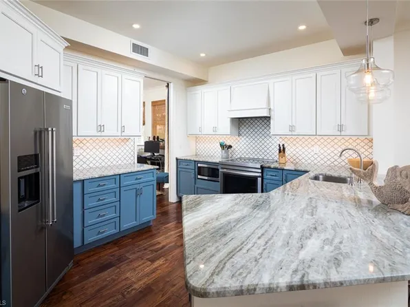 410 Flagship Dr, Naples, FL