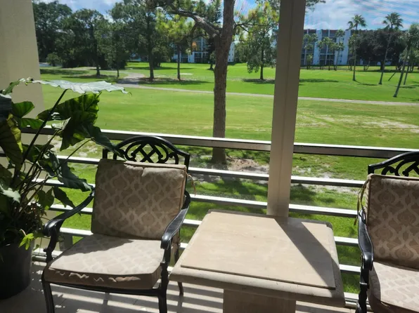 3661 Via Poinciana Road #206, Lake Worth, FL 33461
