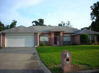 3045 Red Fern Rd, Cantonment, FL 32533