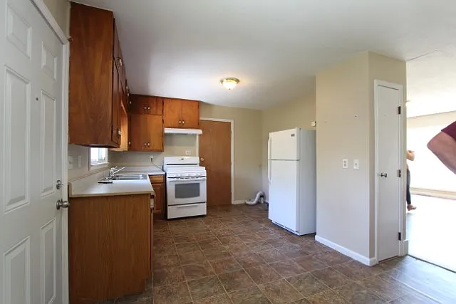 1221 Fair St — Photo 6