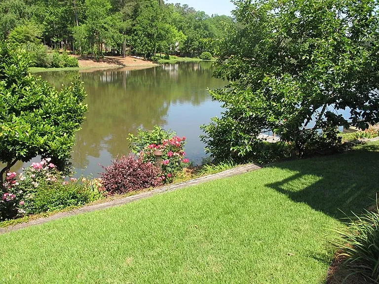 716 Crown Point Ct — Photo 20