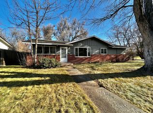 1044 Meadowbrook Dr, Fort Collins, CO 80521