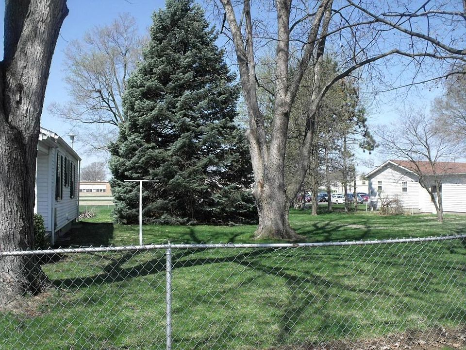 2nd image of 1231 South St