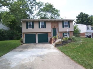 2654 Merrittview Ln, Cincinnati, OH 45231
