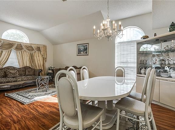 3rd image of 5060 Clover Haven Ct