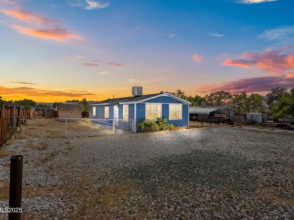 220 Haas Ct, Sun Valley, NV 89433