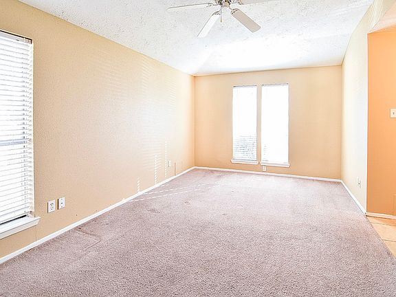 5th image of 16434 Kensley Dr