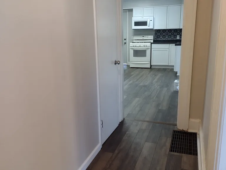 679 W Stephenson Apt Pass — Photo 4