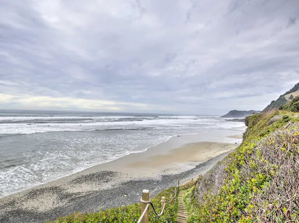 95590 Us Highway 101 #3, Yachats, OR 97498