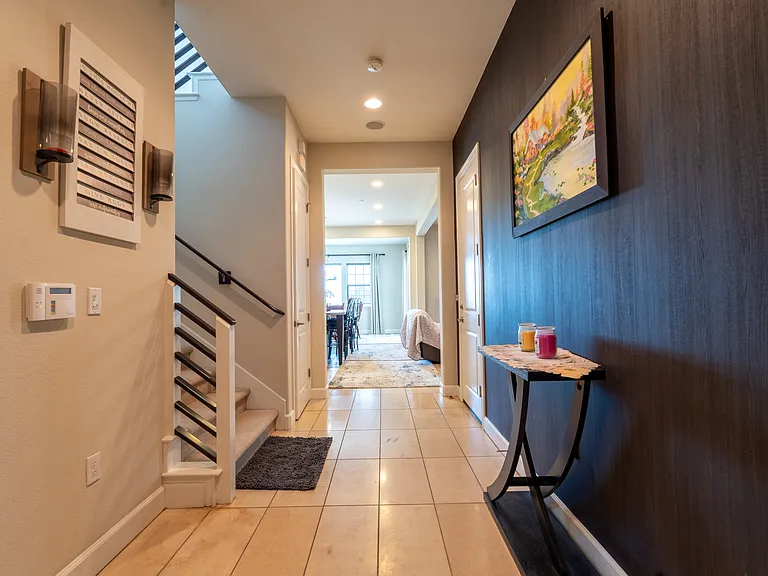 3881 Highpointe Ct — Photo 11