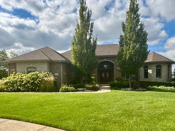 21606 Skyway Dr, Mokena, IL 60448