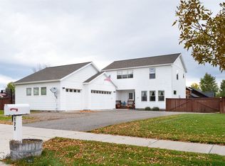 177 Flagstone Dr, Belgrade, MT 59714