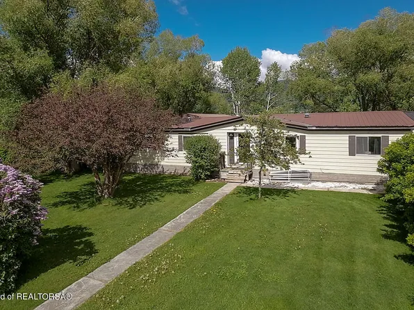 836 Muddy String Rd, Thayne, WY 83127