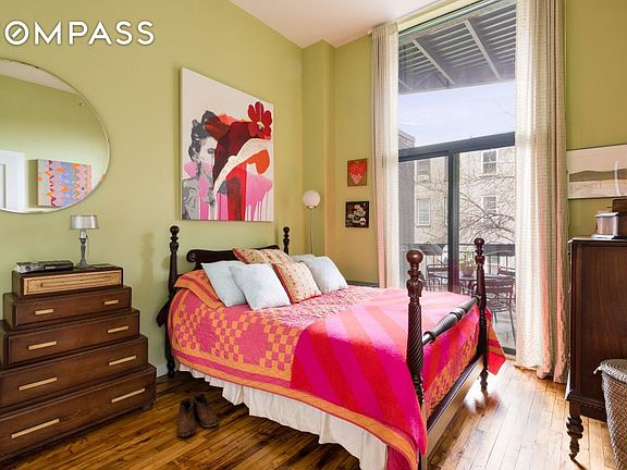 3rd image of 105 Lexington Ave APT 2B