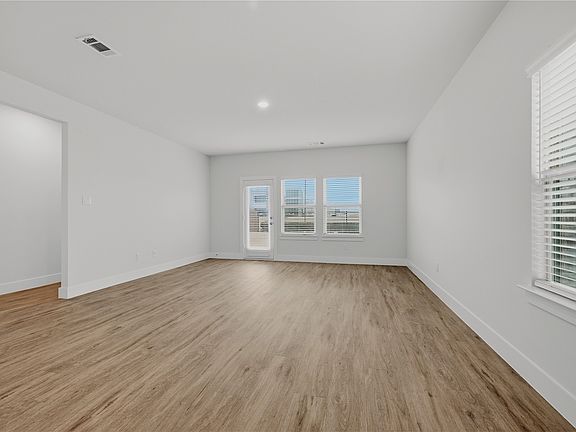 5th image of 1346 Chisos Way