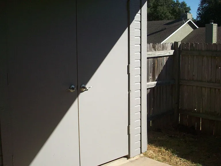 Country View Apartments — Photo 11