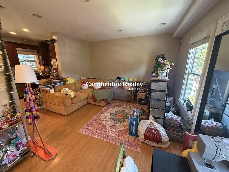 325 Elm St #2 — Photo 6
